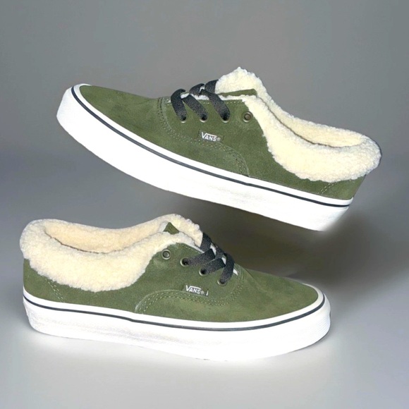 New Vans Authentic Sherpa Grape Leaf Green Sneakers Low-Top Shoes 2023 Women’s - Picture 1 of 5